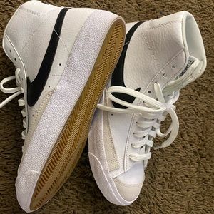 Nike Blazers brand new boys 5.5